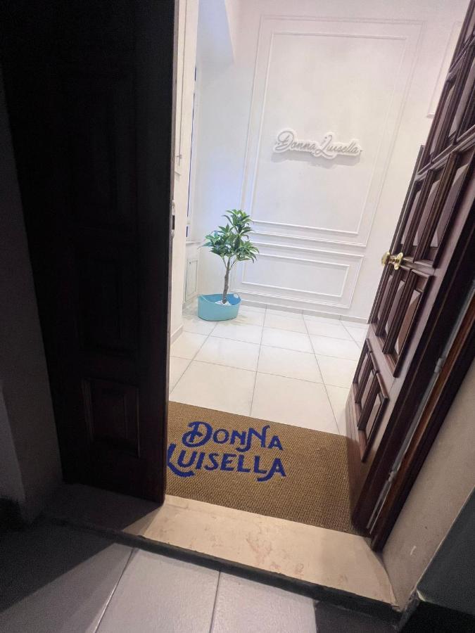 נאפולי Donna Luisella B&B מראה חיצוני תמונה
